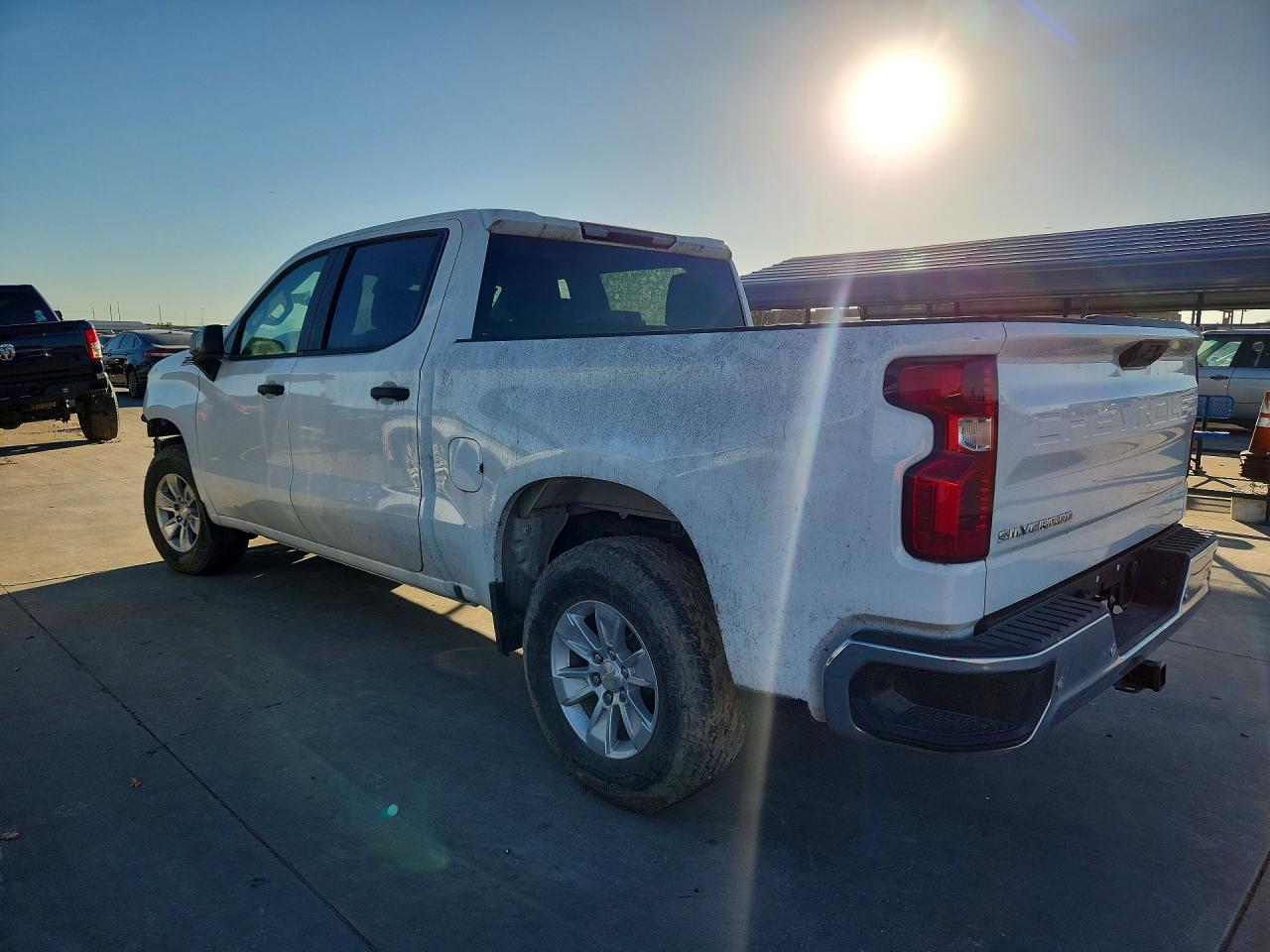 2023 Chevrolet Silverado C1500 - Фото 2