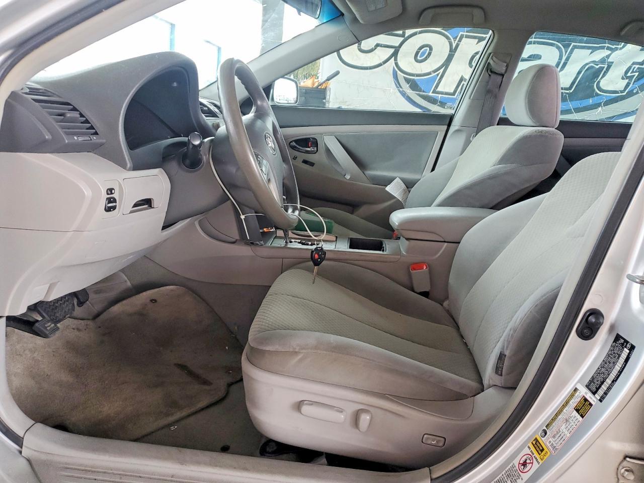 2009 Toyota Camry Le - Фото 7