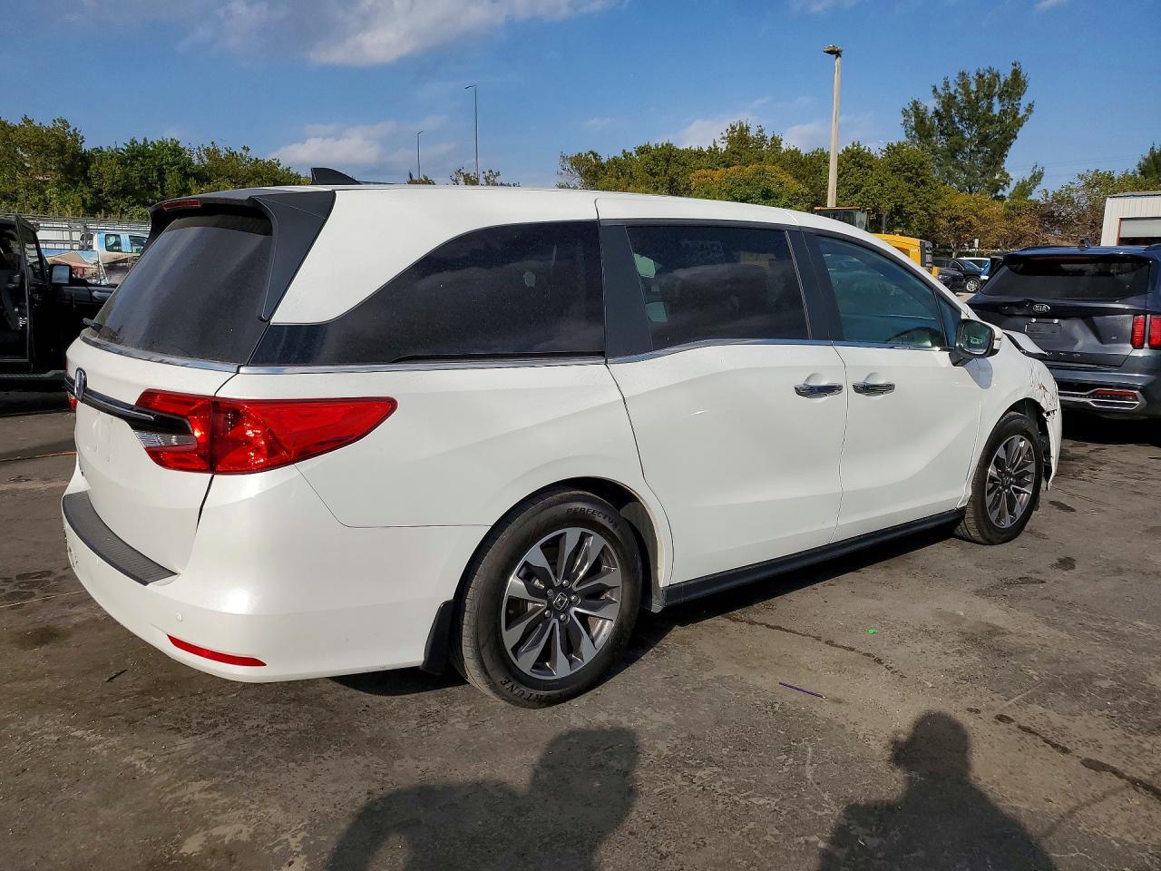2022 Honda Odyssey Exl - Image 3