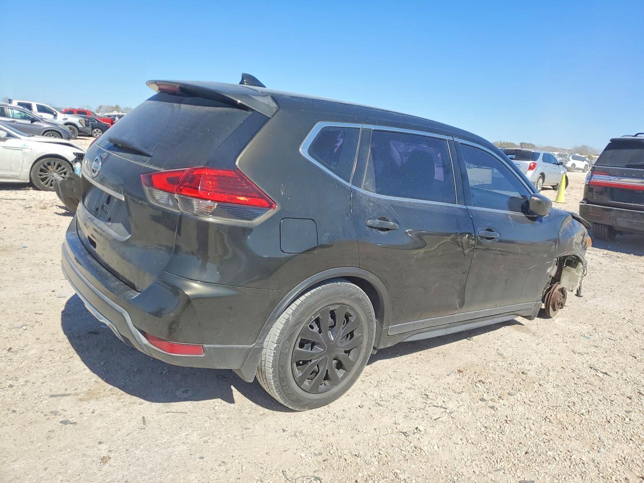 2017 Nissan Rogue S - Фото 3