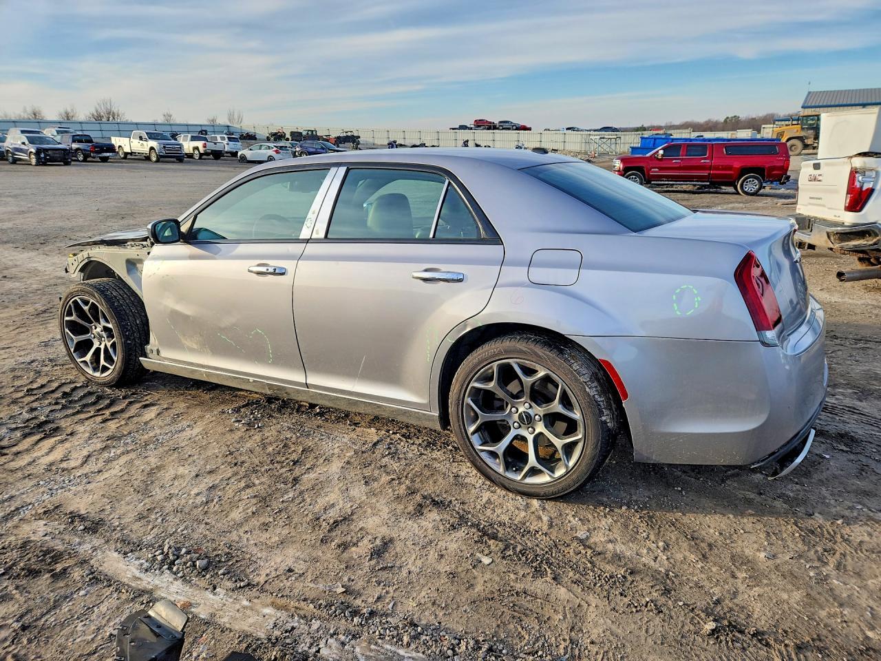 2017 Chrysler 300 S - Фото 2