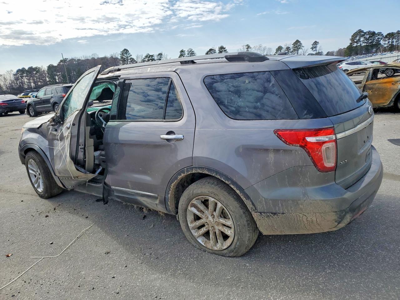 2013 Ford Explorer Xlt - Фото 2