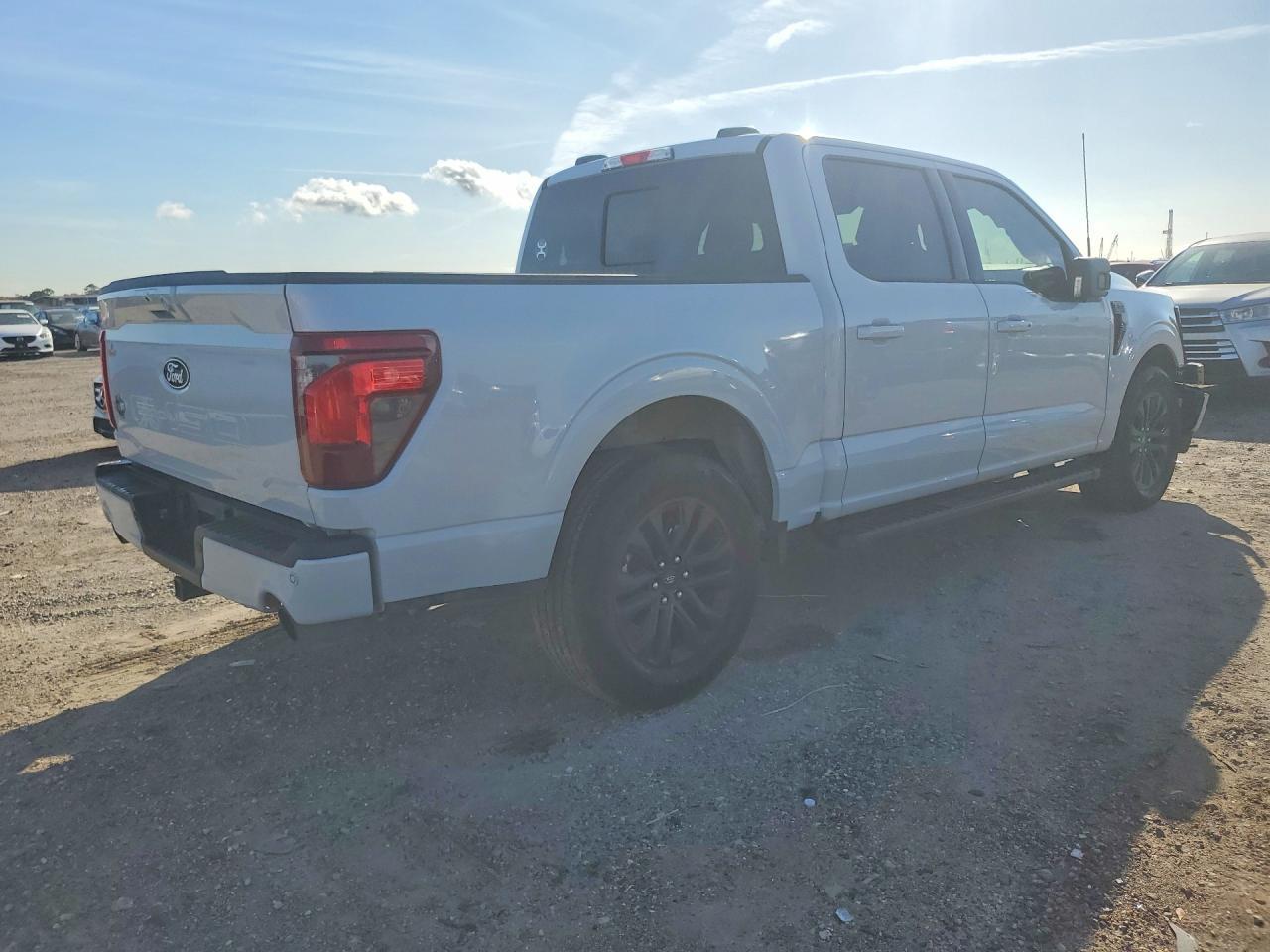 2025 Ford F150 Xlt - Фото 3