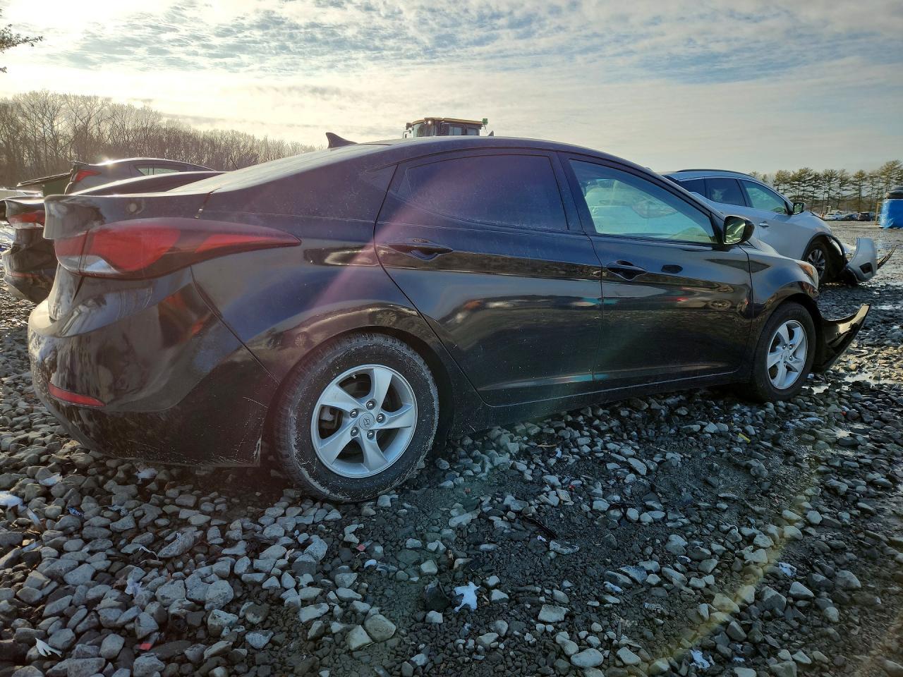 2015 Hyundai Elantra Se - Фото 3