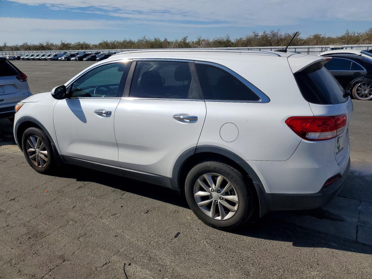 2016 Kia Sorento Lx - Фото 2