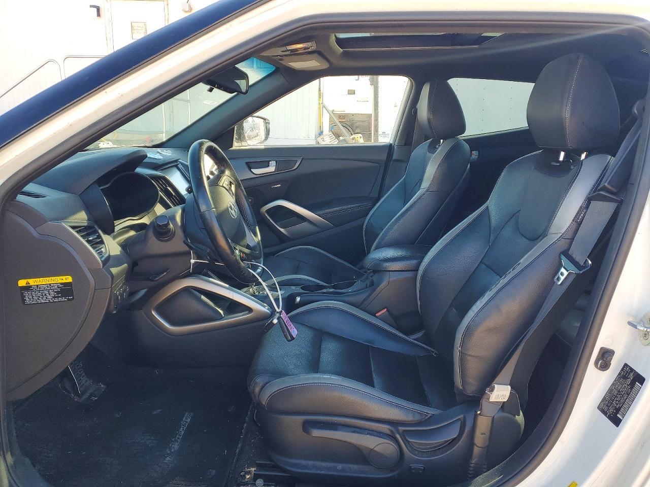 2016 Hyundai Veloster Turbo - Image 7