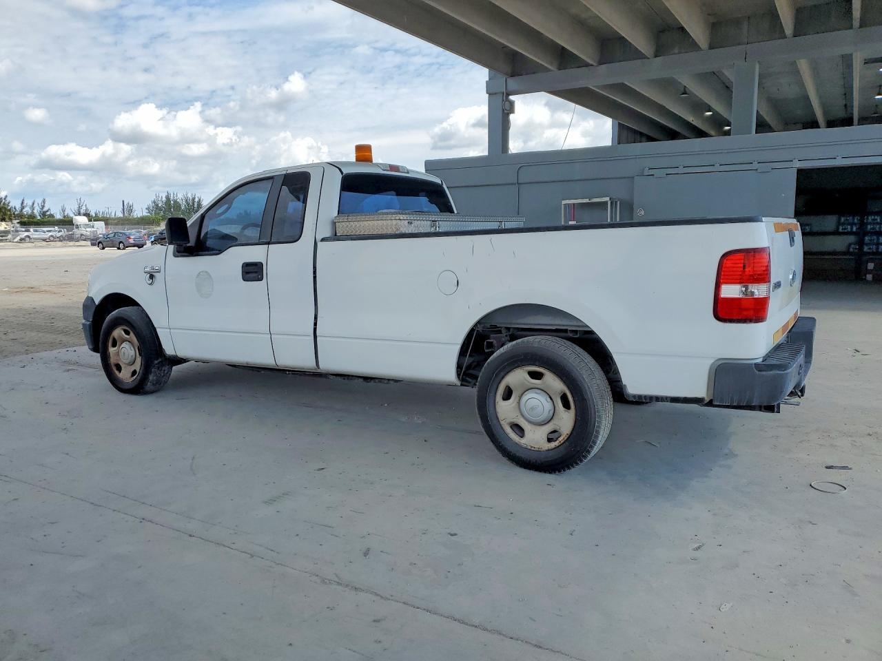 2008 Ford F150 - Фото 2