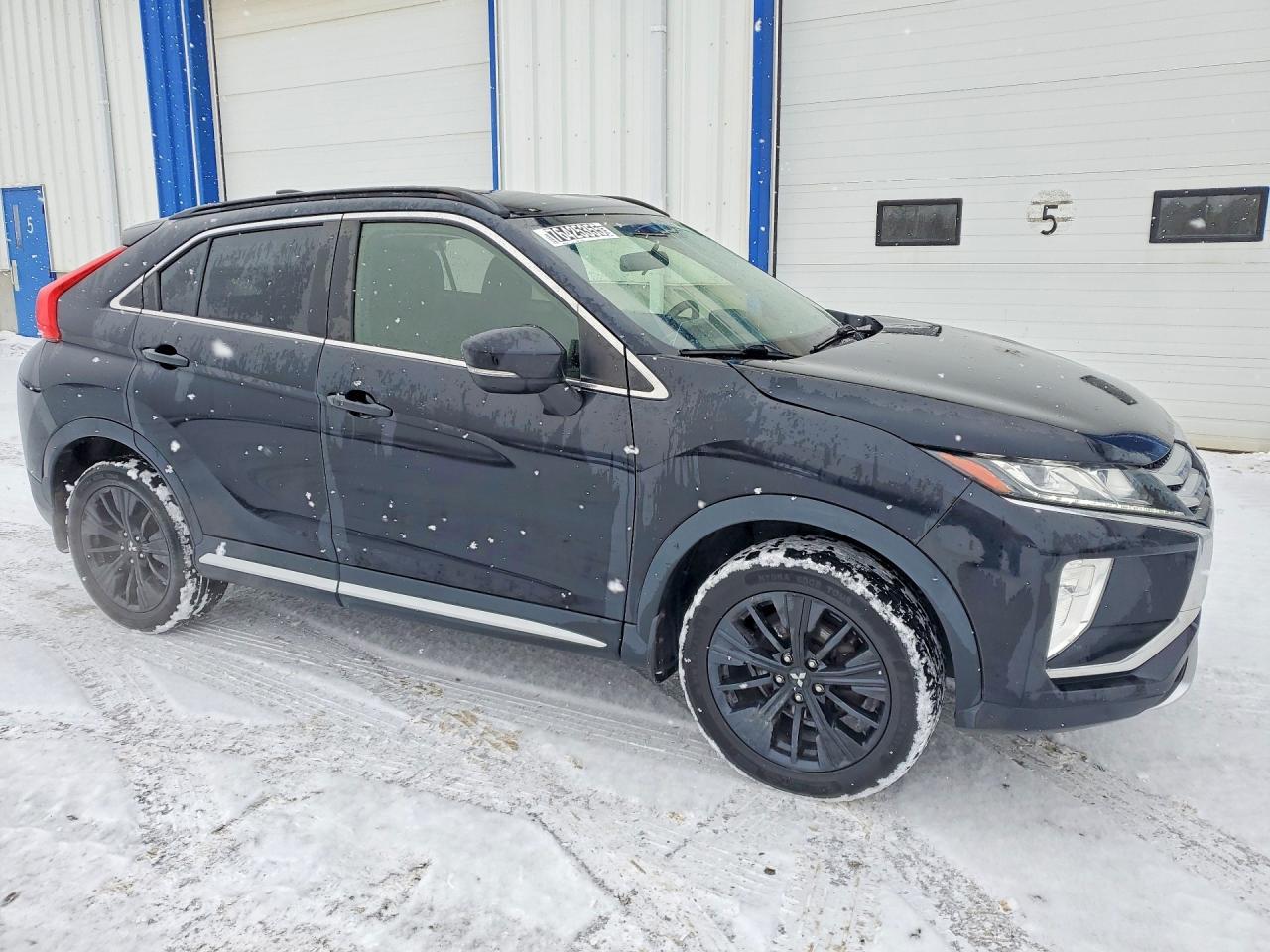 2019 Mitsubishi Eclipse Cross Le - Image 4