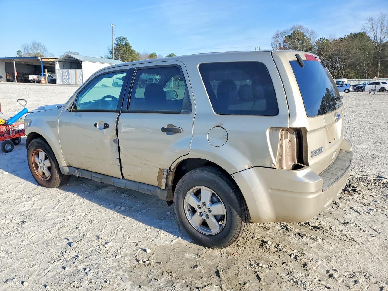 2010 Ford Escape Xls - Фото 2