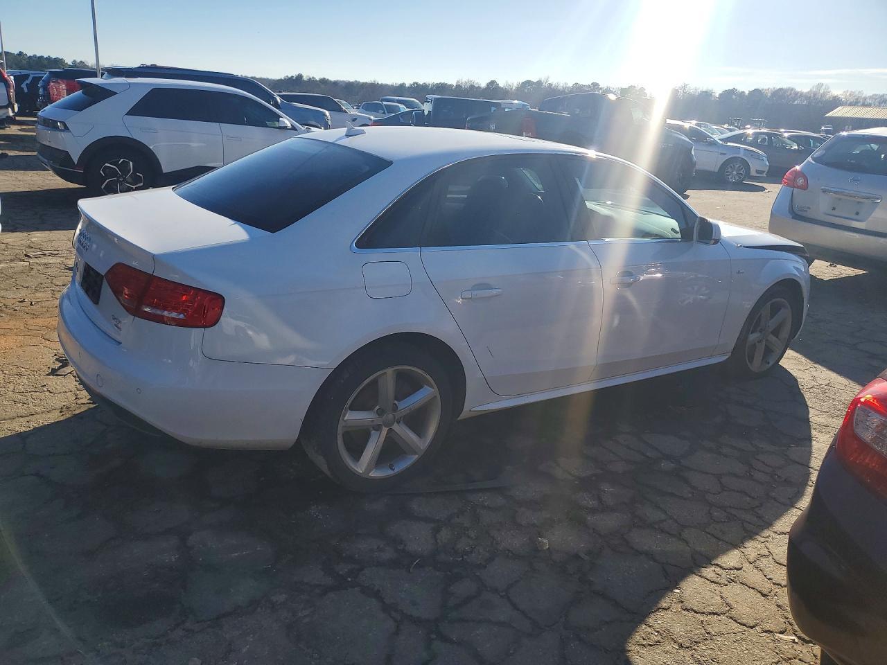 2012 Audi A4 Premium Plus - Фото 3