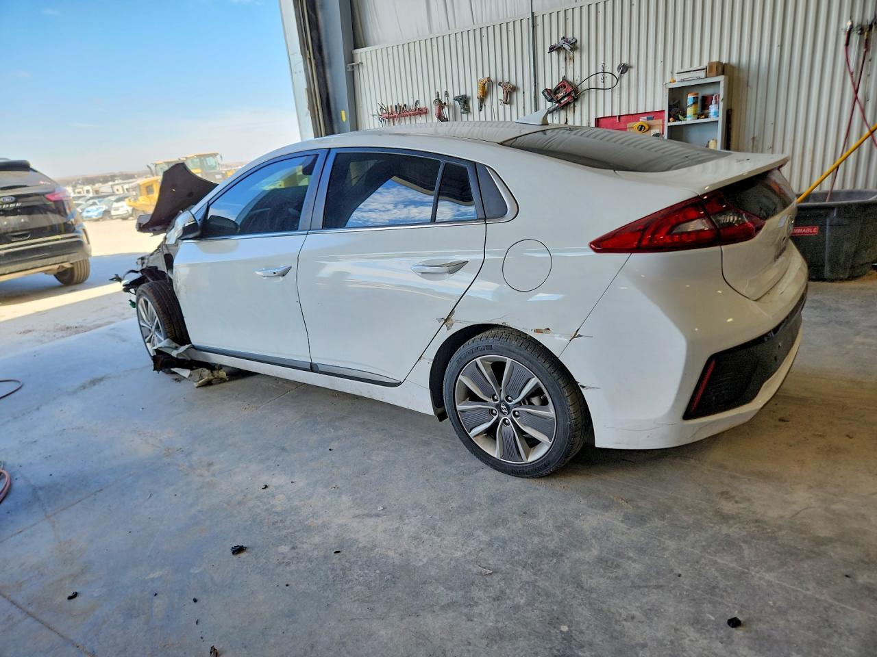 2018 Hyundai Ioniq Limited - Image 2