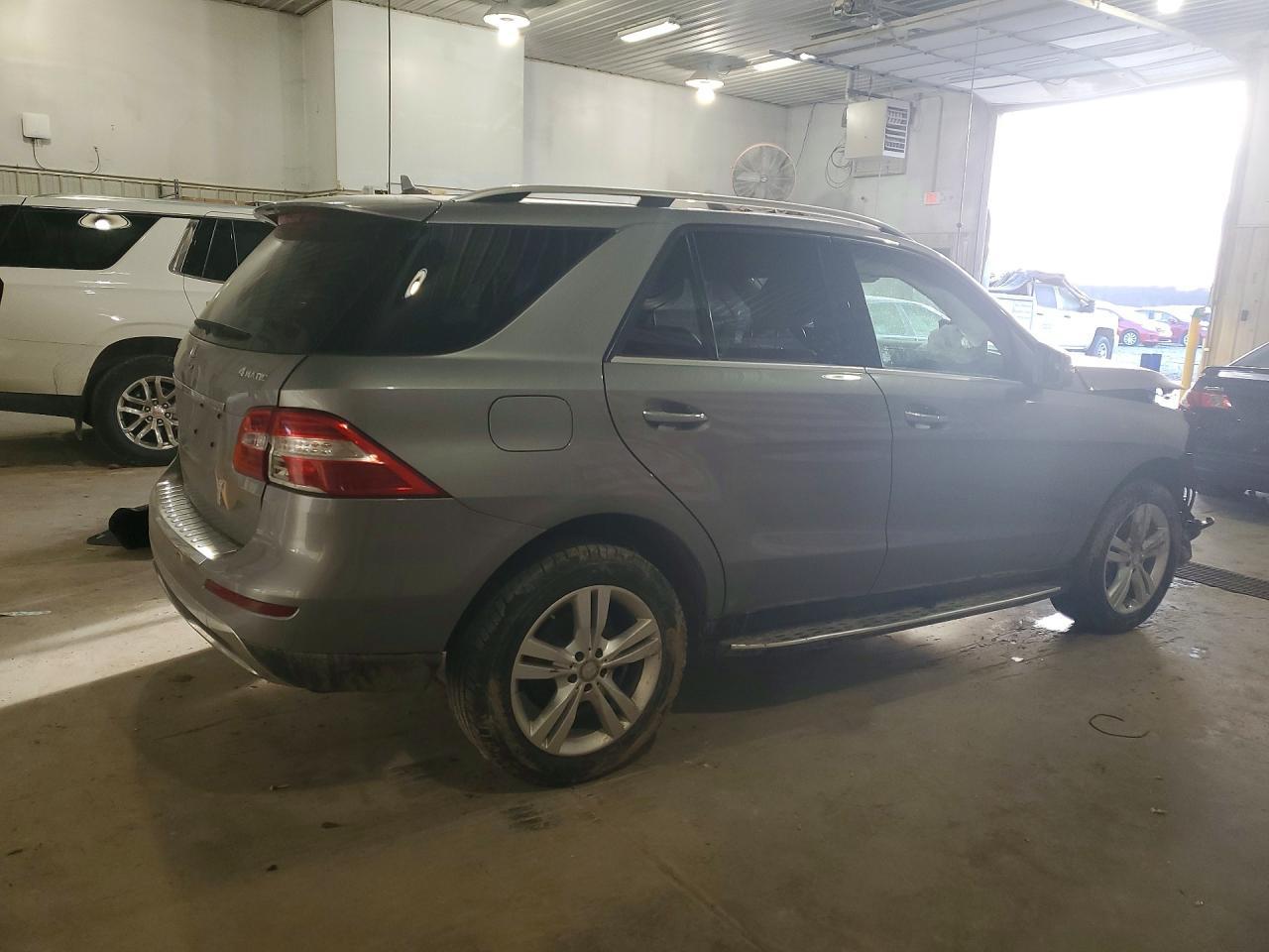 2015 Mercedes-Benz Ml 350 4Matic - Фото 3