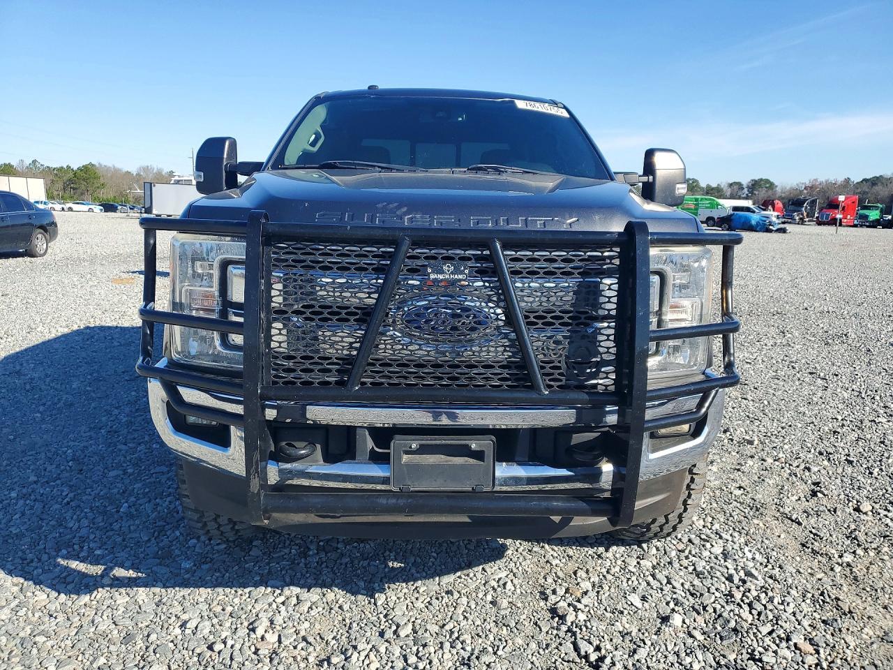 2017 Ford F250 Super Duty - Image 5