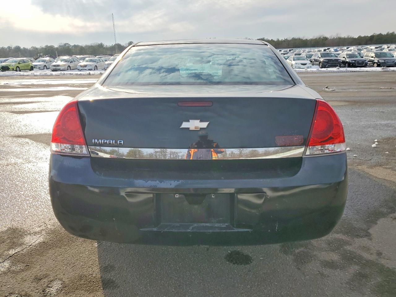 2010 Chevrolet Impala Ls - Фото 6