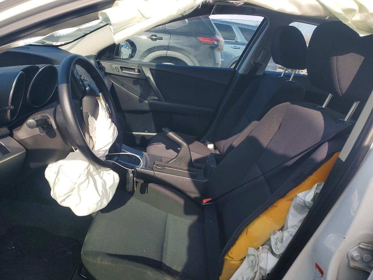 2010 Mazda 3 I - Image 7
