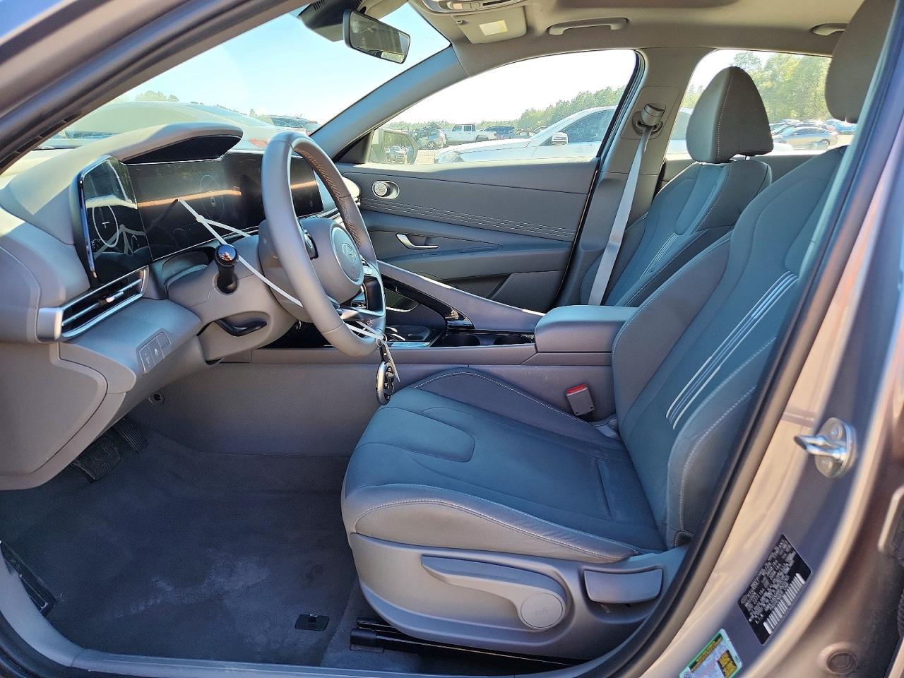 2024 Hyundai Elantra Sel - Image 7