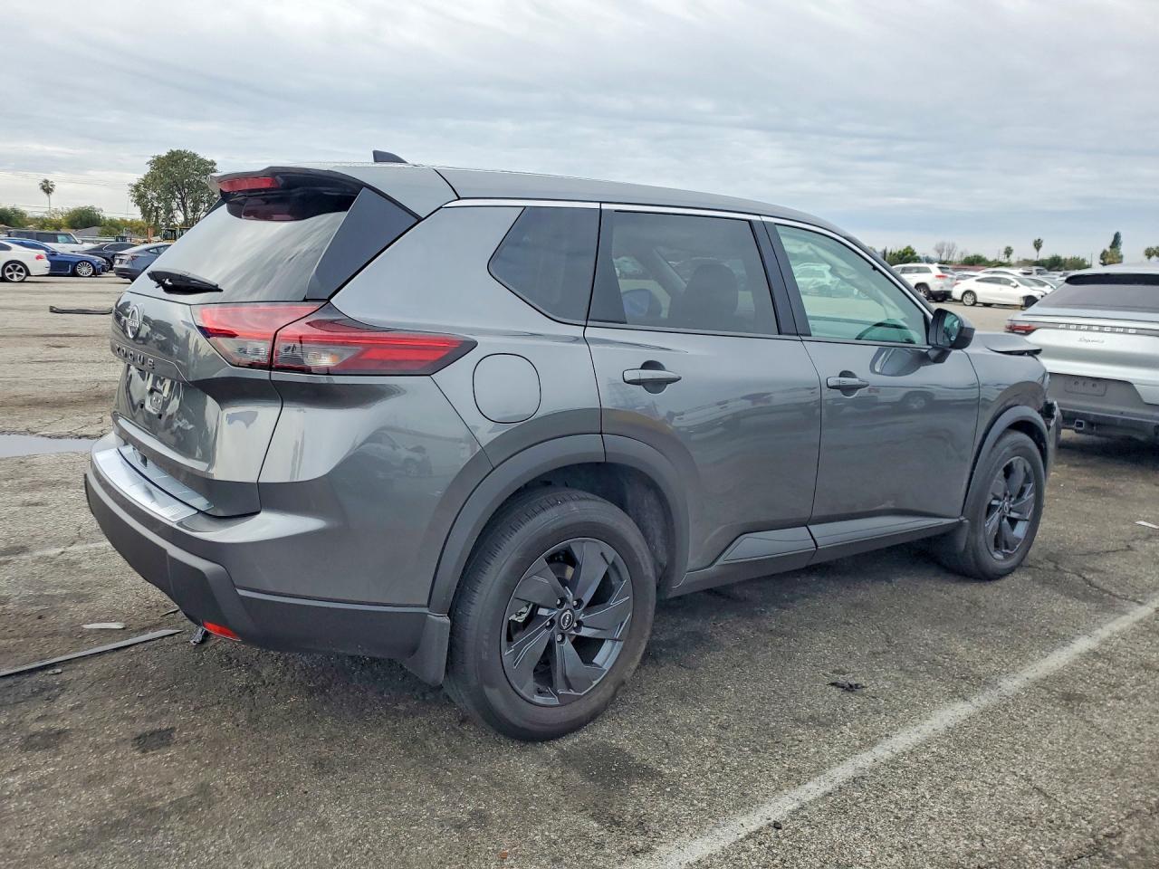 2026 Nissan Rogue Sv - Фото 3