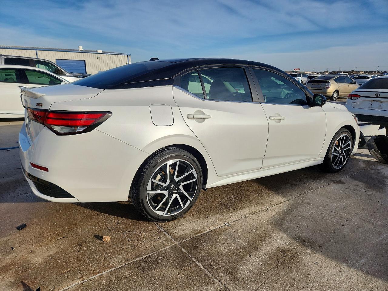 2025 Nissan Sentra Sr - Фото 3