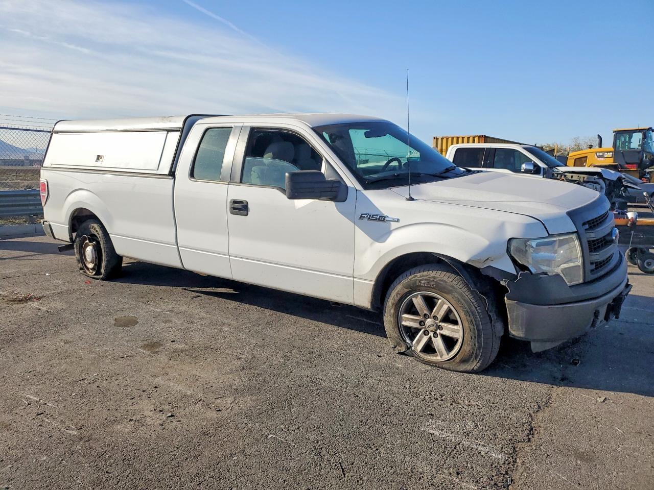 2014 Ford F150 Super Cab - Фото 4