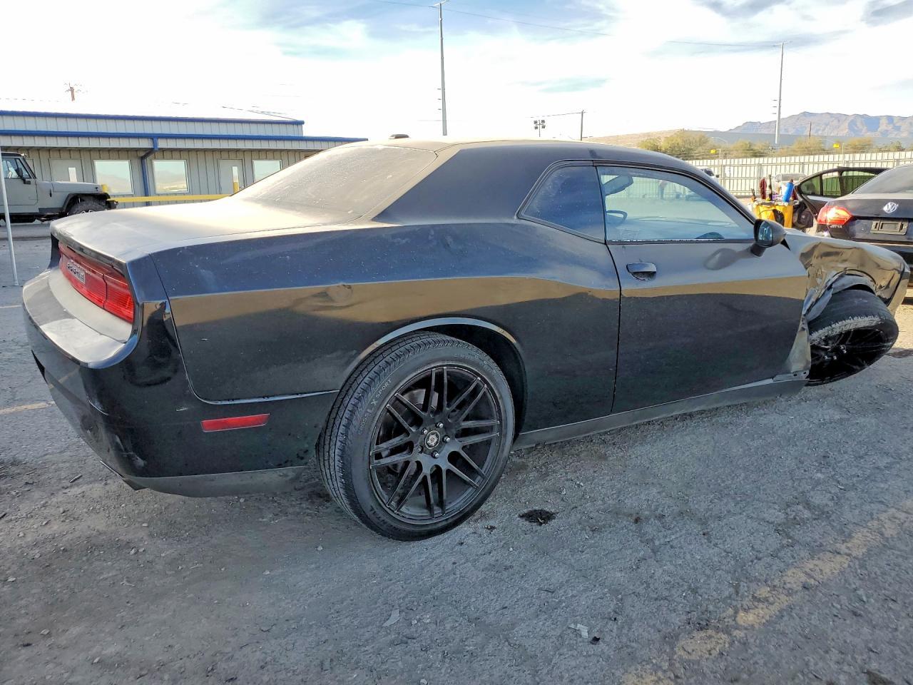 2014 Dodge Challenger Base - Image 3