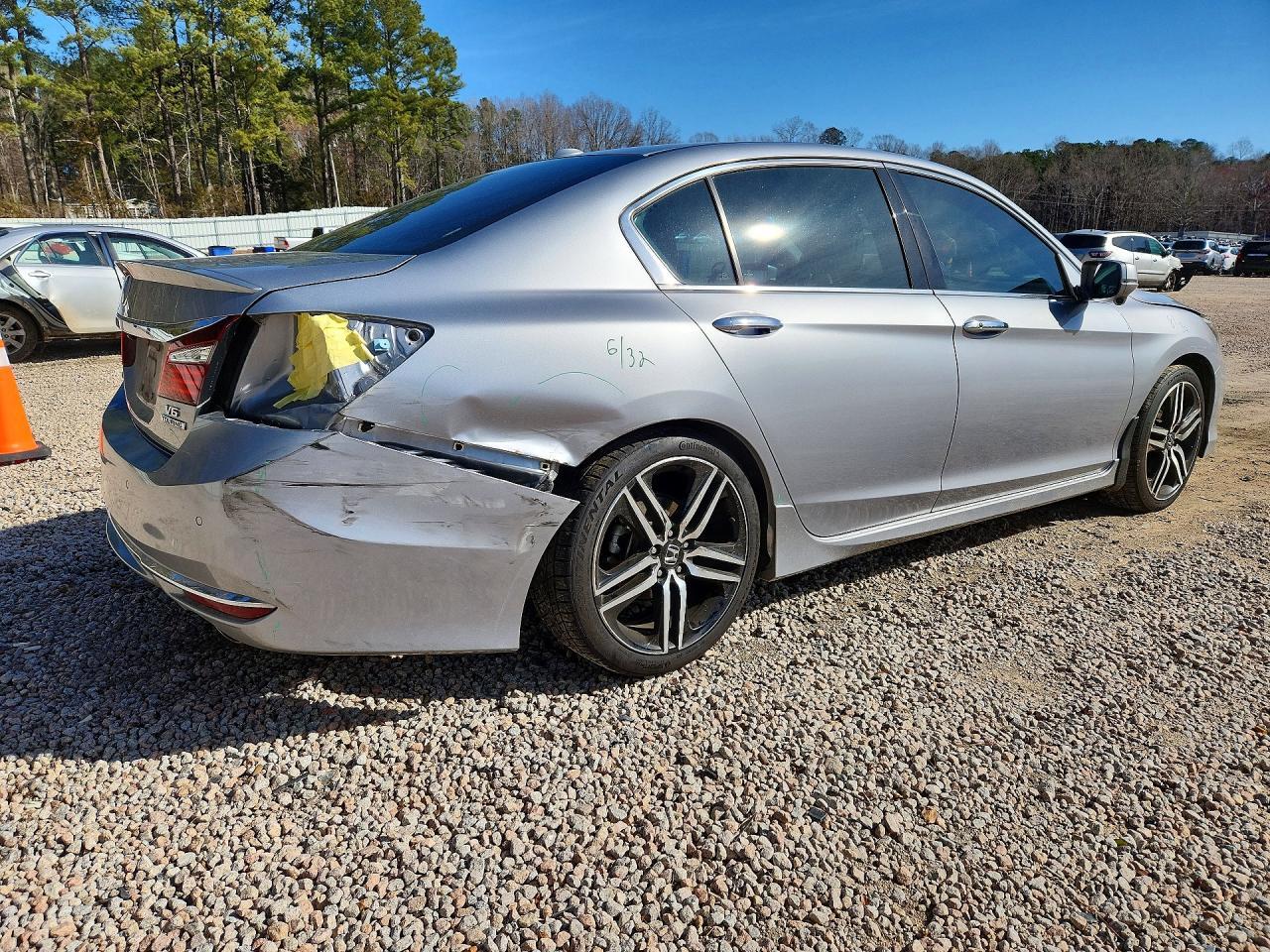 2017 Honda Accord Touring - Фото 3