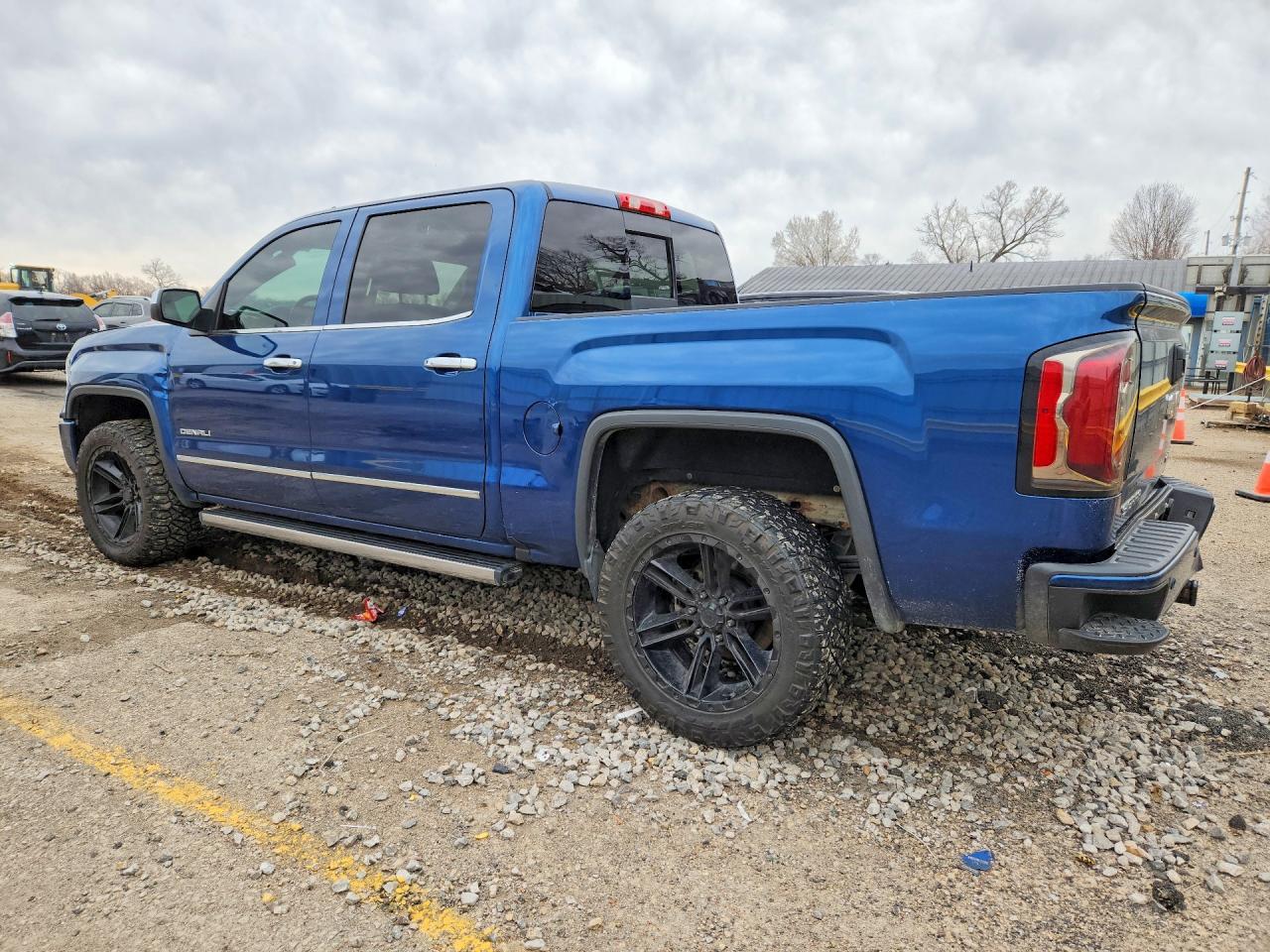 2017 GMC Sierra K1500 Denali - Фото 2