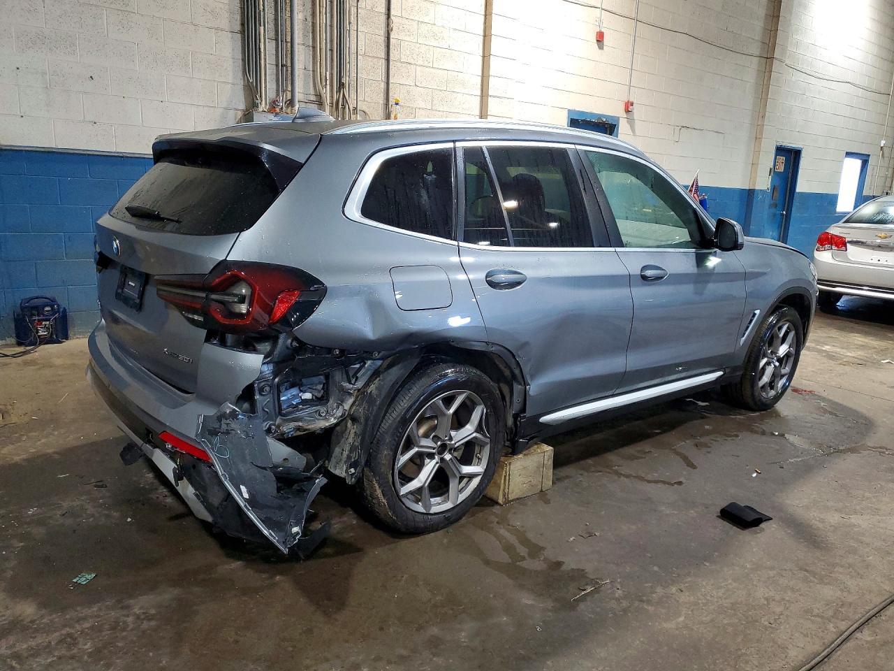 2023 BMW X3 xDrive30I - Фото 3