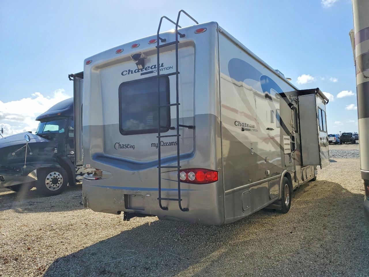 2006 Ford E450 Recreational Vehicle - Фото 4