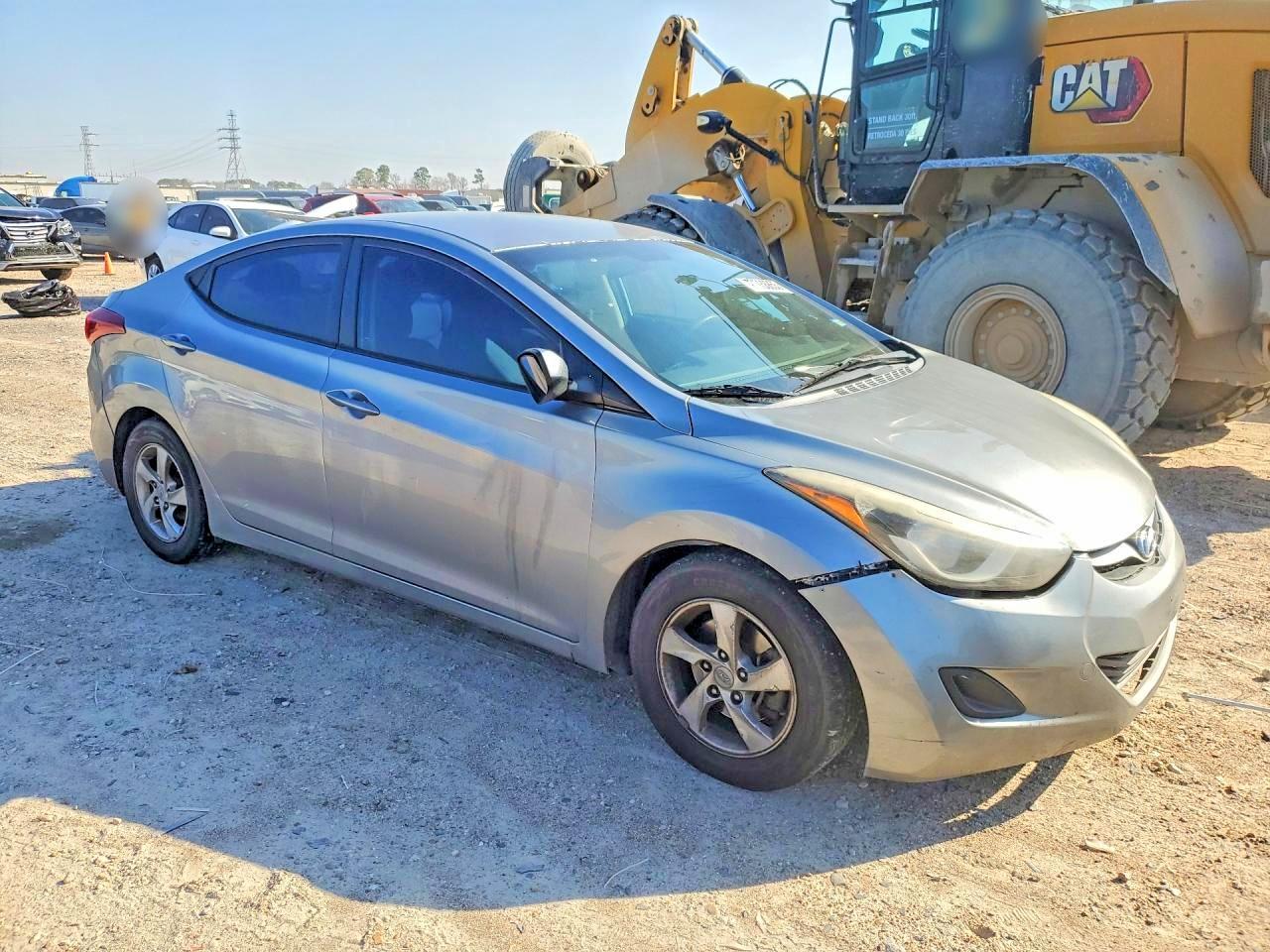 2015 Hyundai Elantra Li - Фото 4