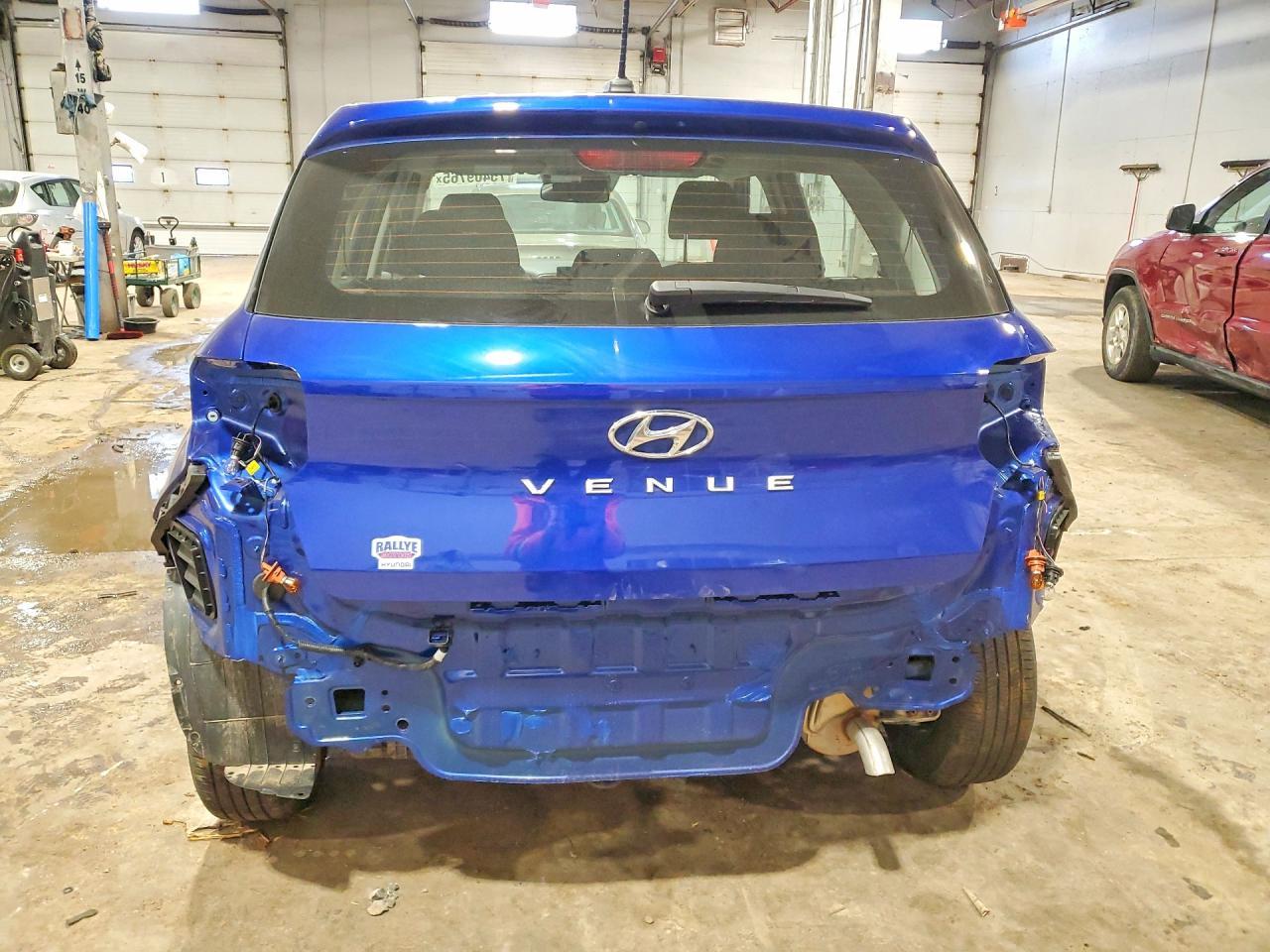 2025 Hyundai Venue Se - Фото 6