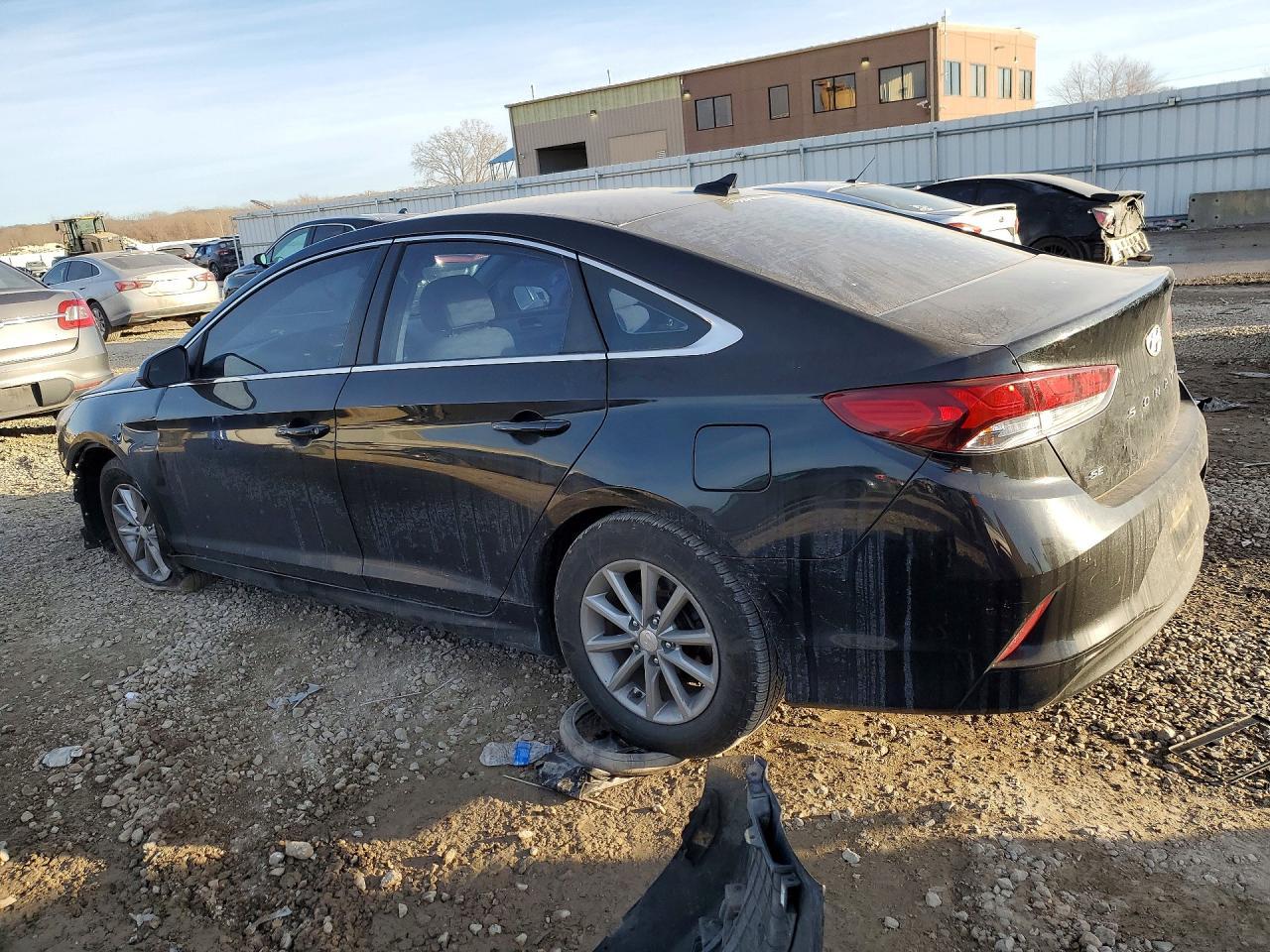 2018 Hyundai Sonata Se - Image 2