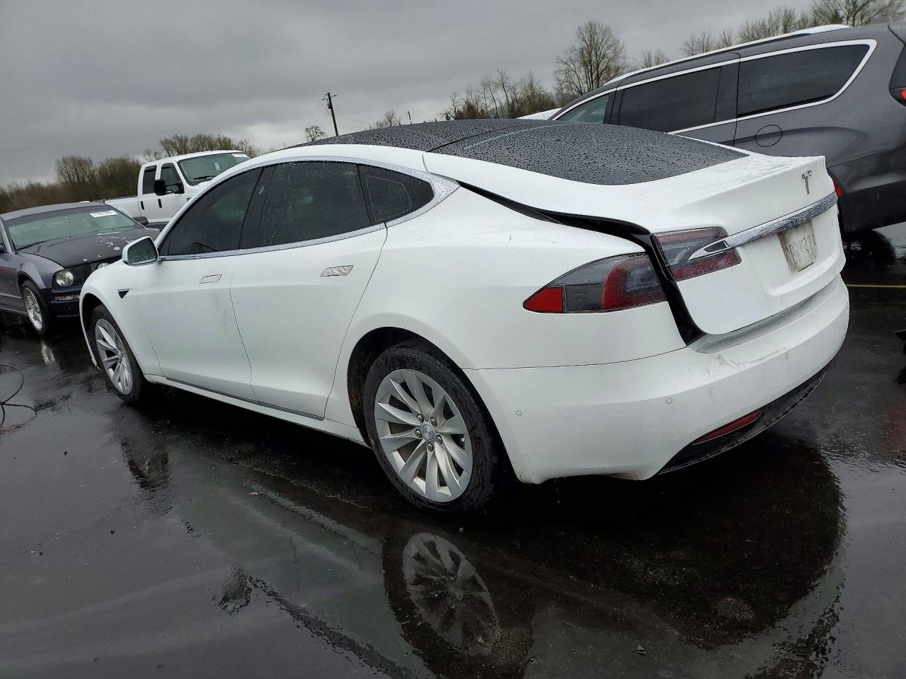 2018 Tesla Model S - Image 2