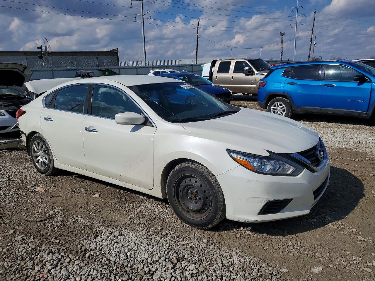 2016 Nissan Altima - Фото 4