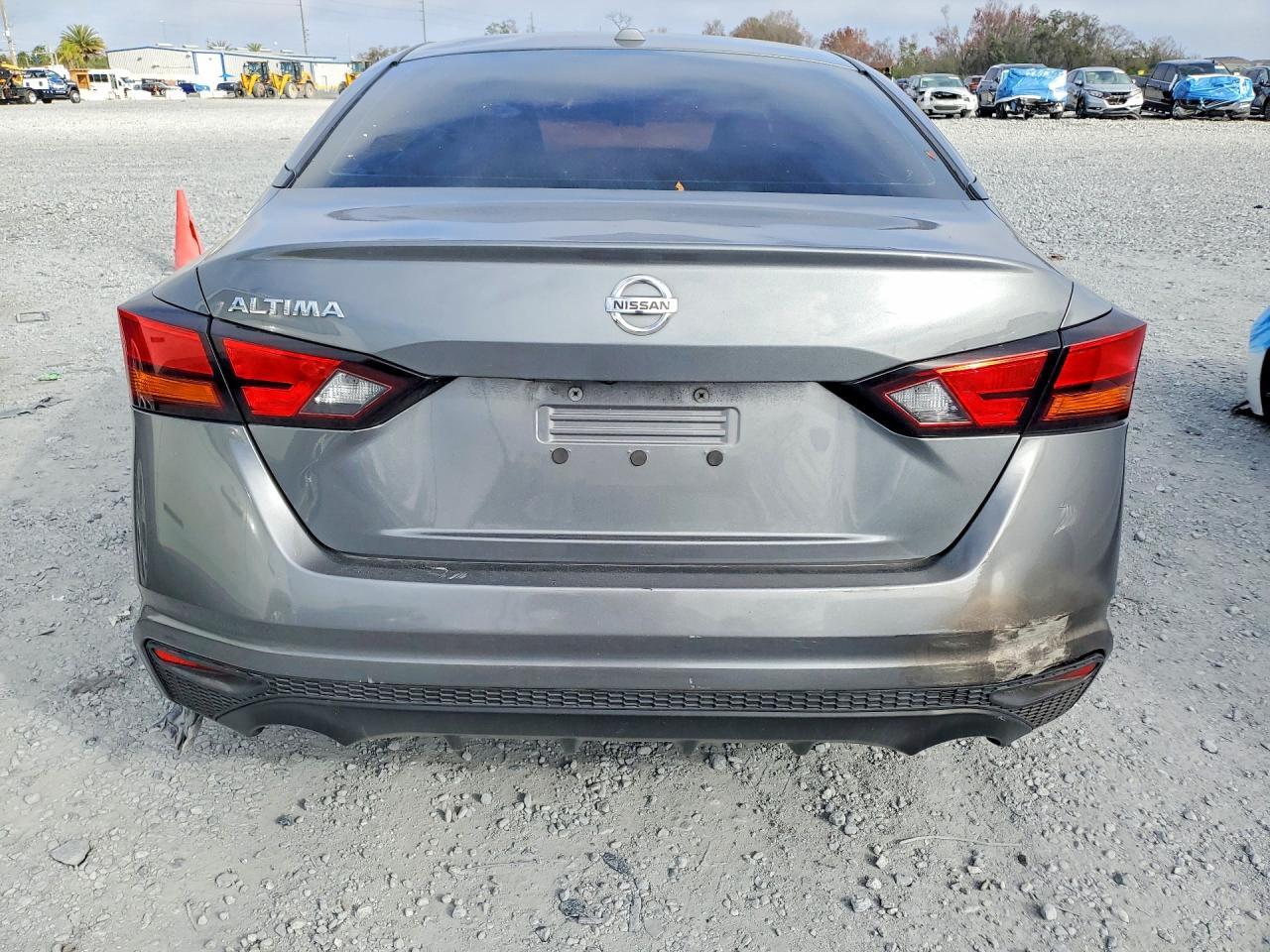 2020 Nissan Altima 2.5 S - Image 6