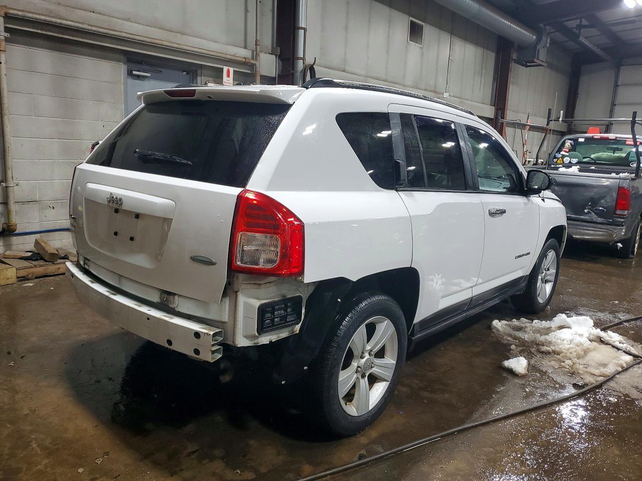 2013 Jeep Compass Latitude - Фото 3
