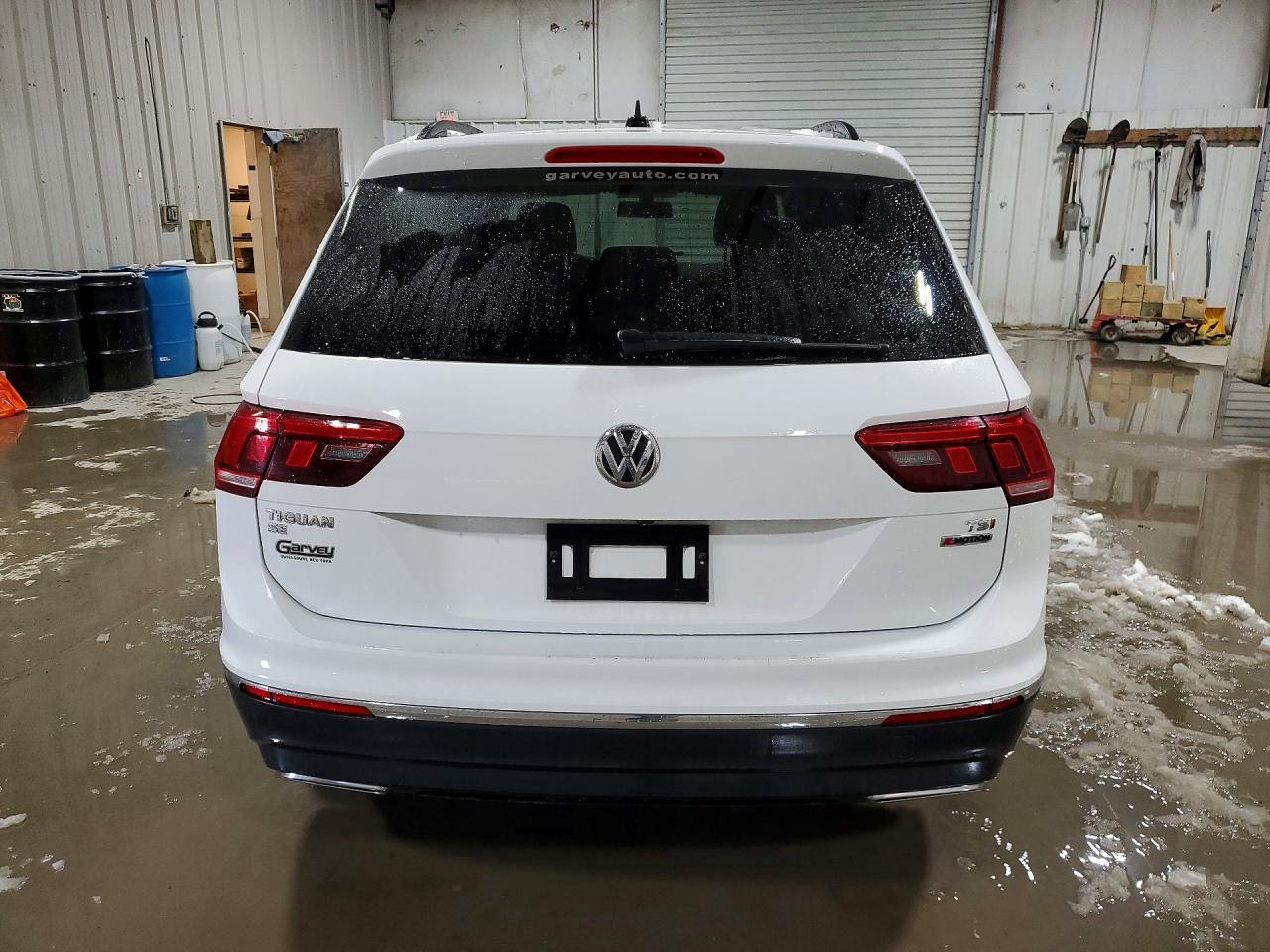 2018 Volkswagen Tiguan Se - Image 6