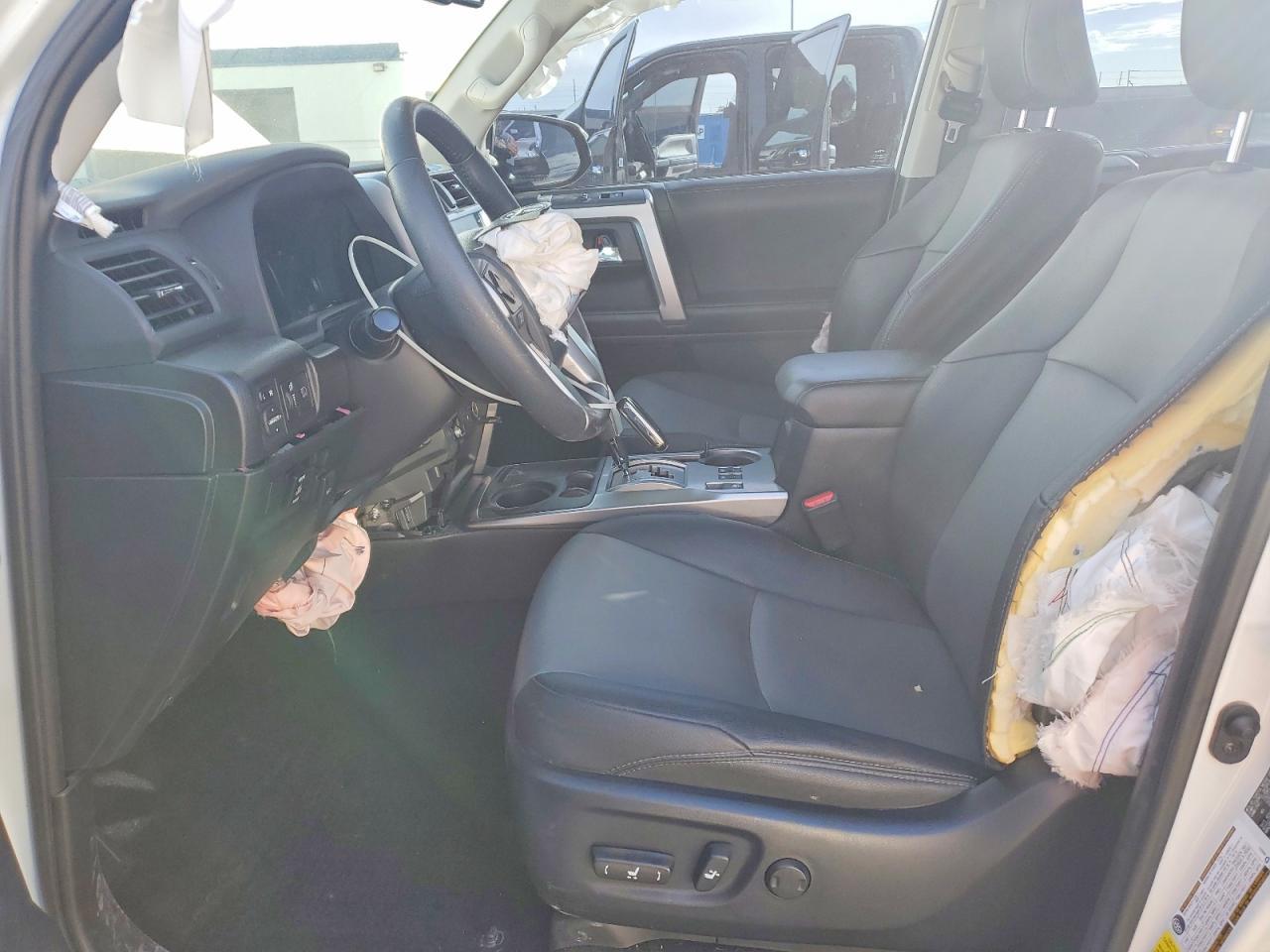 2022 Toyota 4Runner Sr5 - Image 7