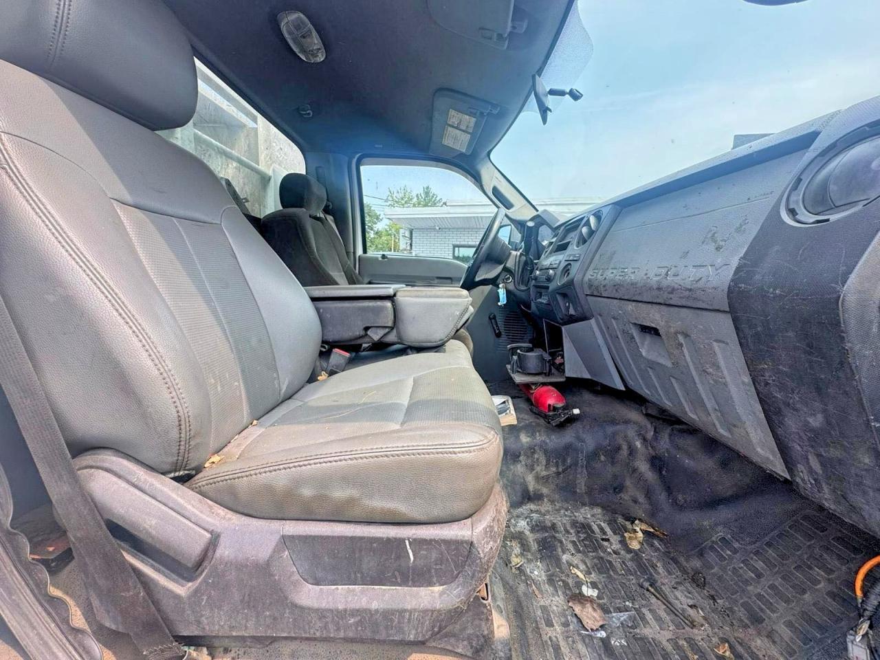 2012 Ford F350 Super Duty - Image 5