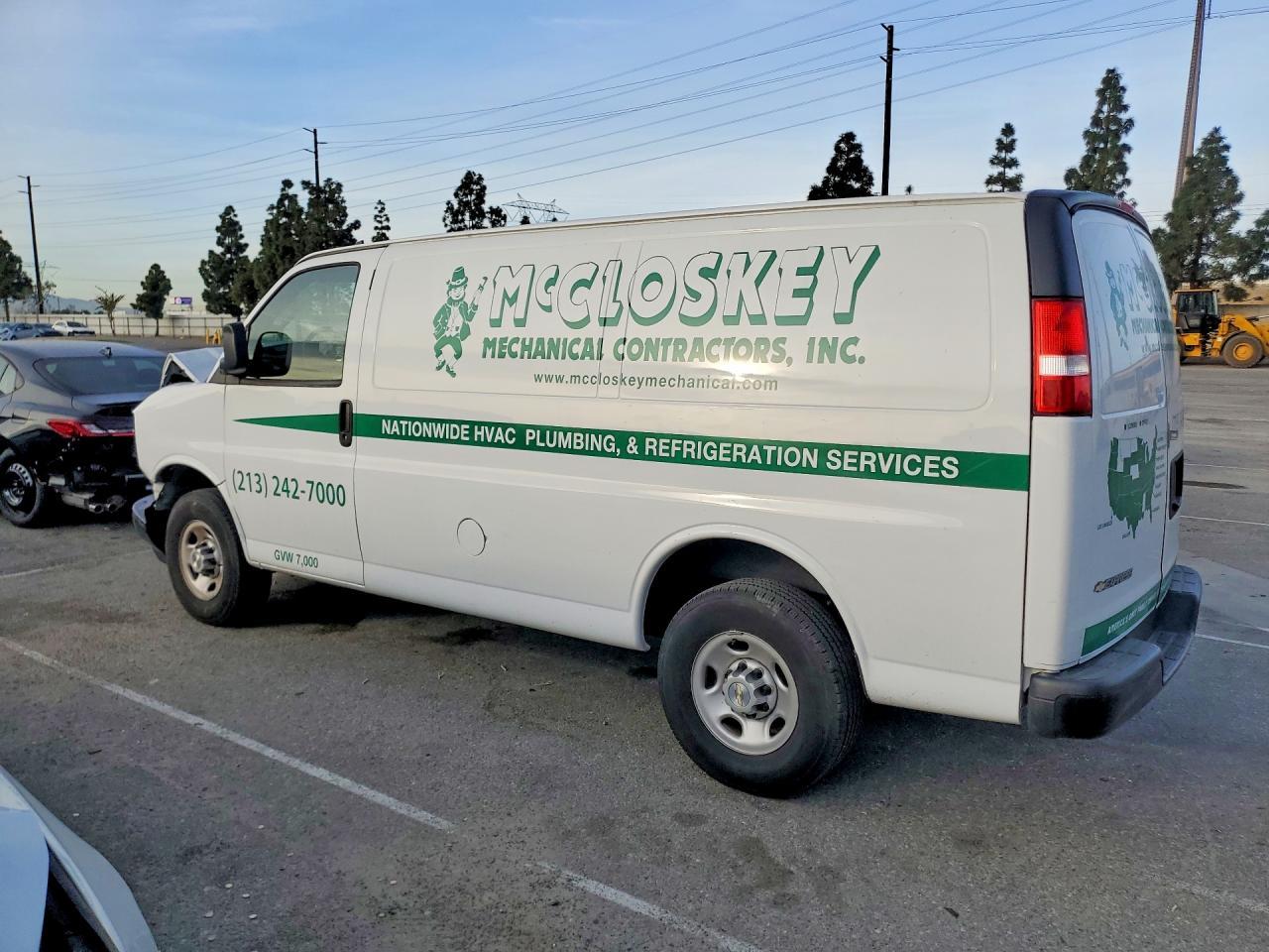 2024 Chevrolet Express G2500 - Фото 2