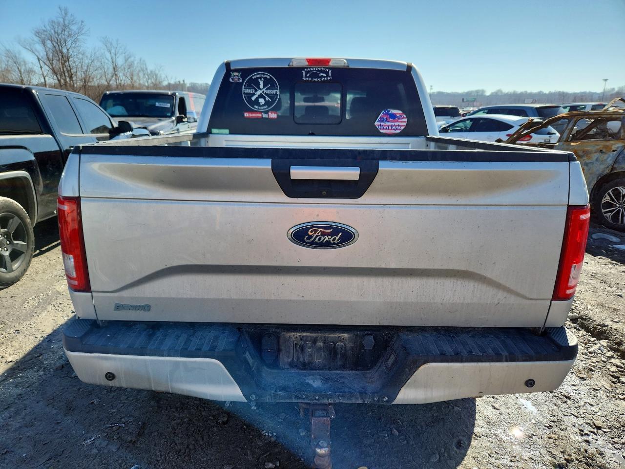 2015 Ford F150 Supercrew - Фото 6