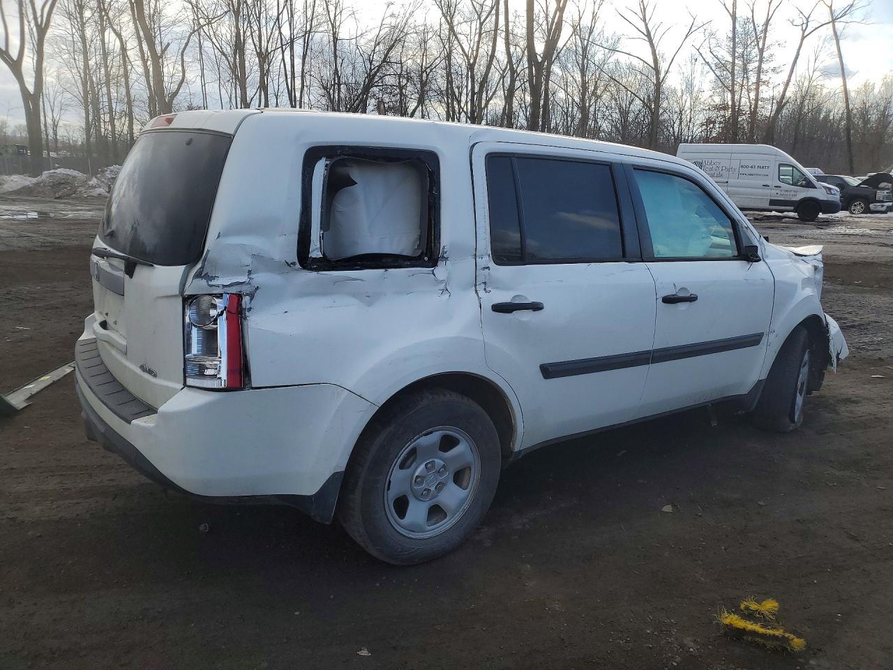 2014 Honda Pilot Lx - Image 3