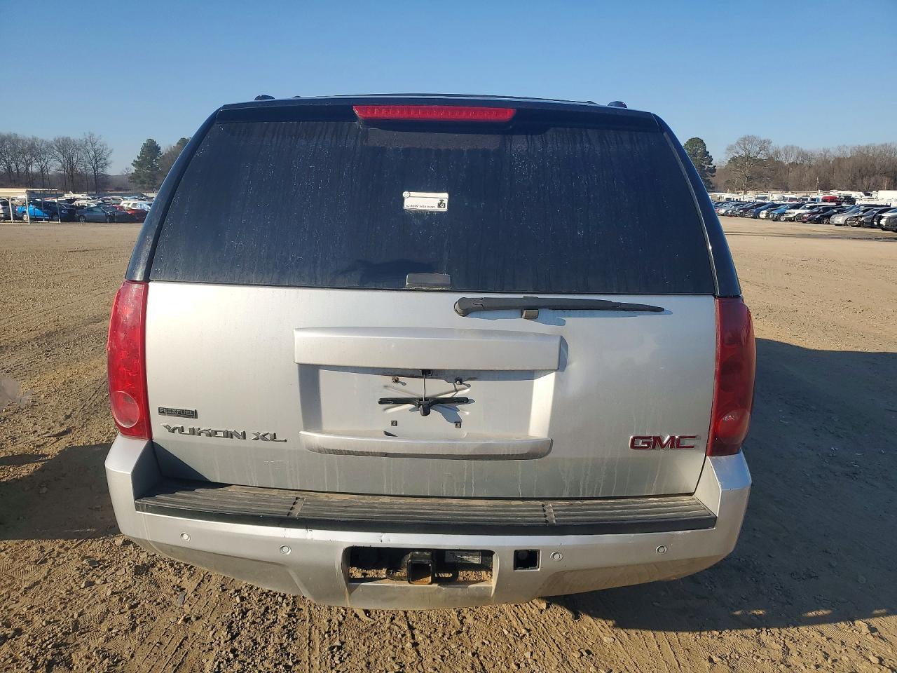 2012 GMC Yukon Xl C1500 Slt - Image 6