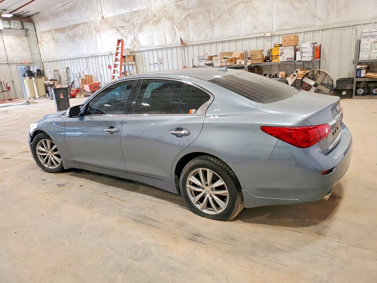 2015 Infiniti Q50 Premium - Image 2