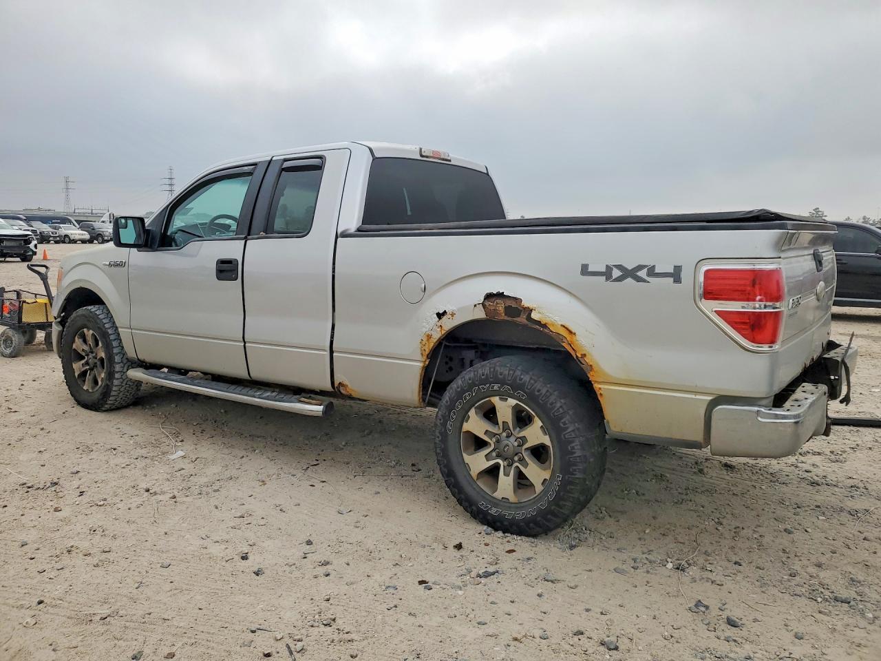 2012 Ford F150 Super Cab - Image 2