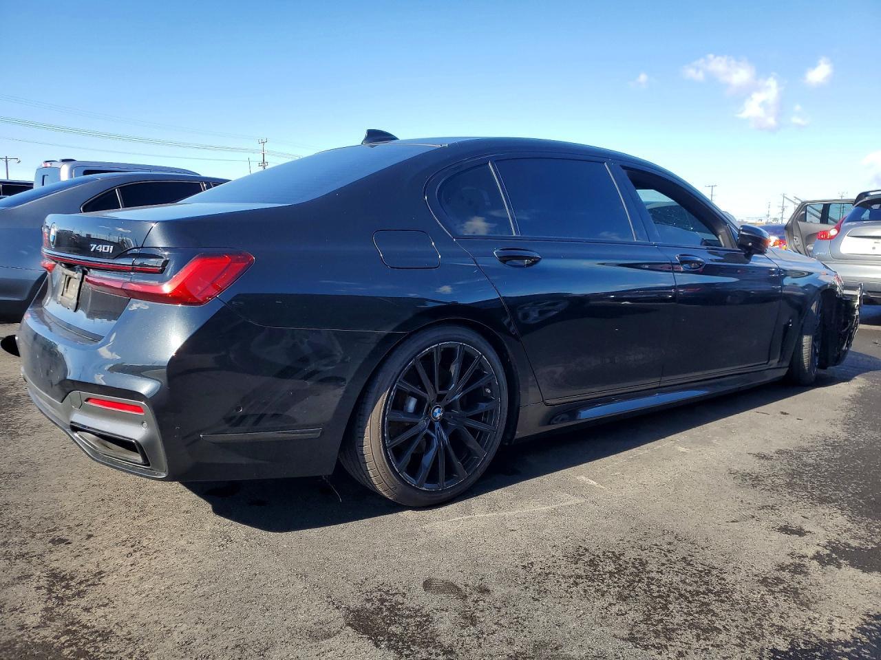 2021 BMW 740 I - Фото 3