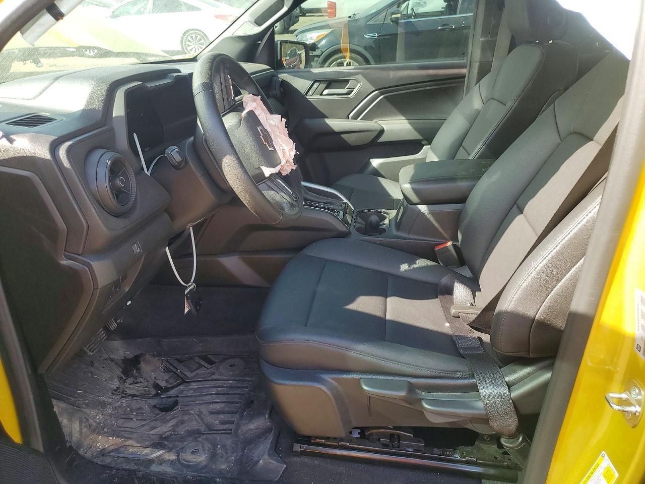 2023 Chevrolet Colorado - Image 7