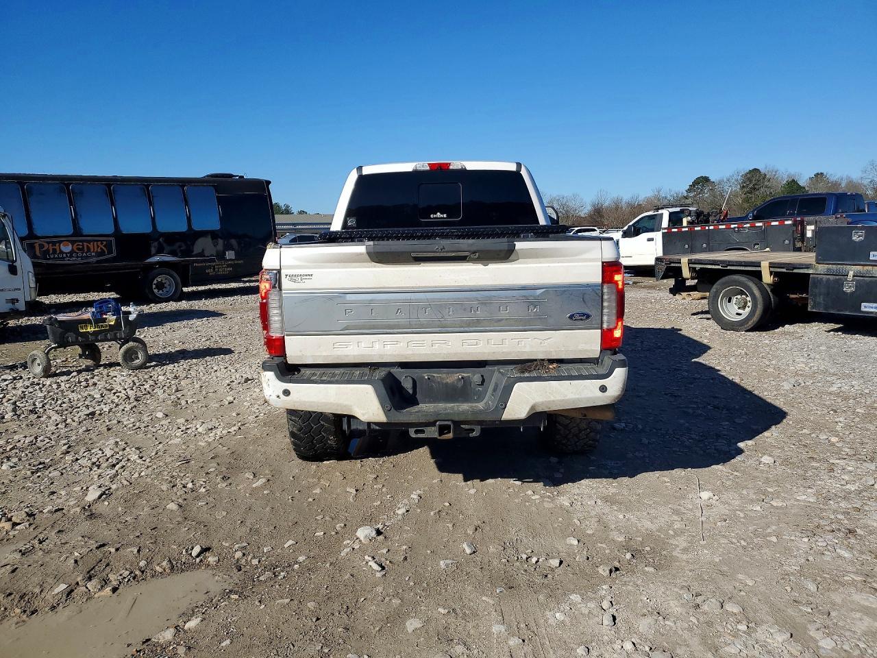 2017 Ford F250 Super Duty - Фото 6