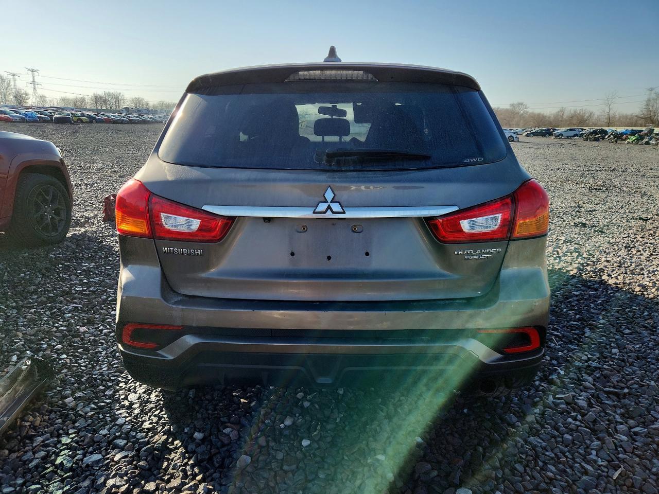 2018 Mitsubishi Outlander Sport Es - Фото 6