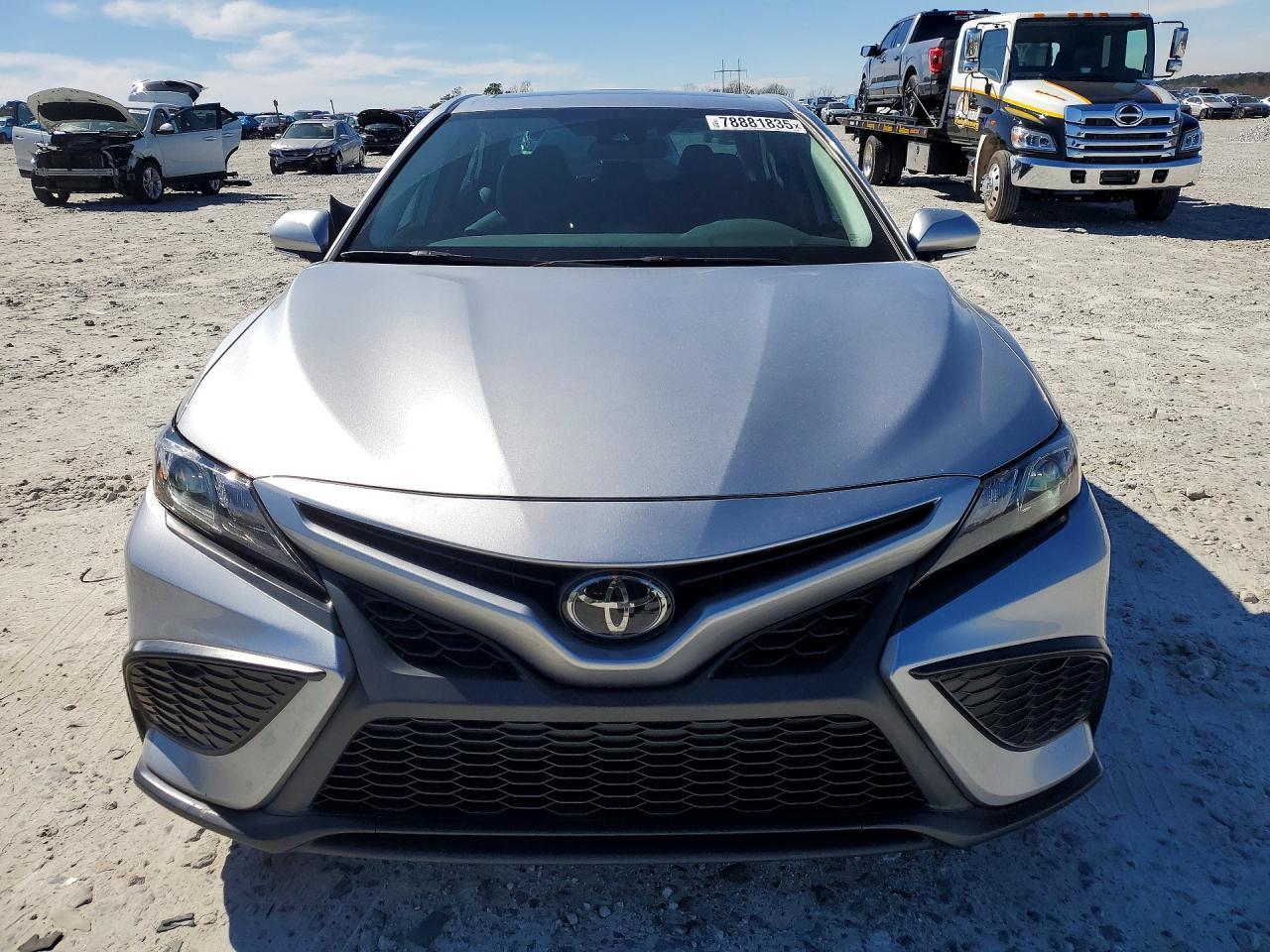 2024 Toyota Camry Se - Фото 5