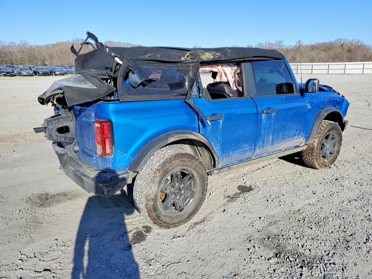 2024 Ford Bronco Black Diamond - Фото 3